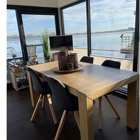 Floating 44 In - Boot 2 Σπίτι διακοπών Xanten