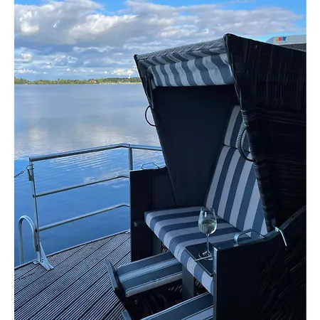 Floating 44 In - Boot 2 * Xanten