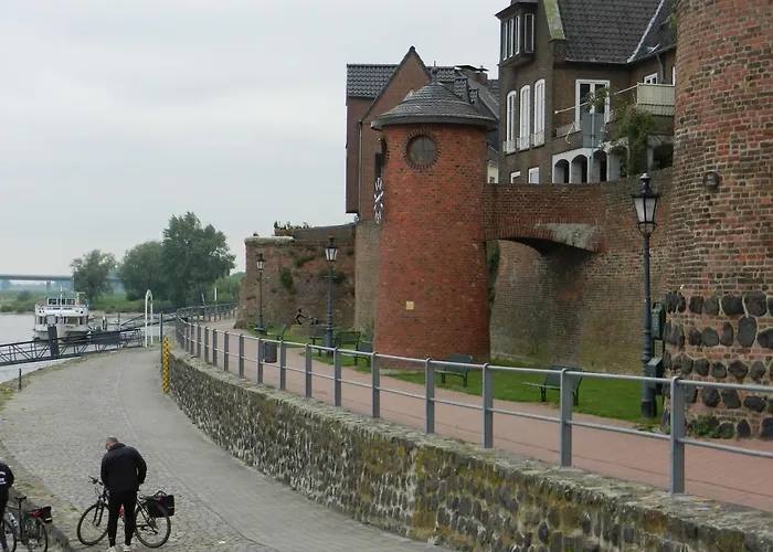 Floating 44 In - Boot 2 Xanten