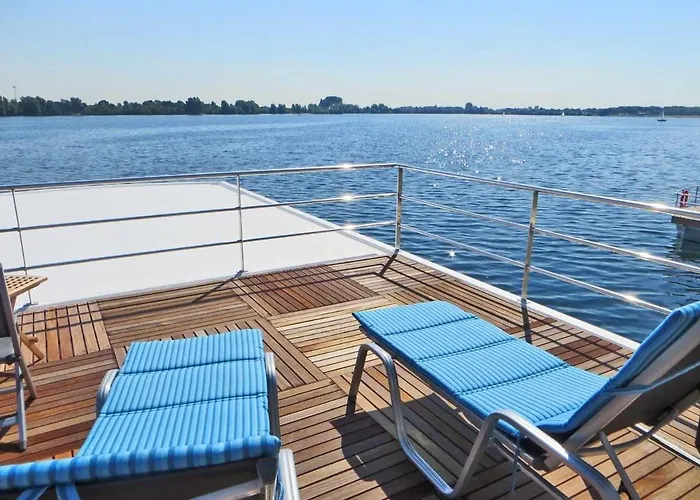 Floating 44 In - Boot 2 Casa vacanze *